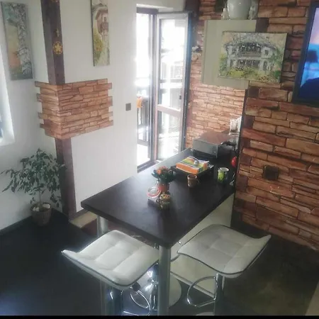 Apartmán студио в стария град в бански стил *
